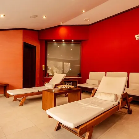 Smilen Hotel 3*