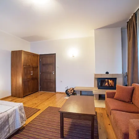 Smilen Hotel