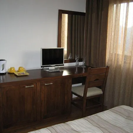 Smilen Hotel