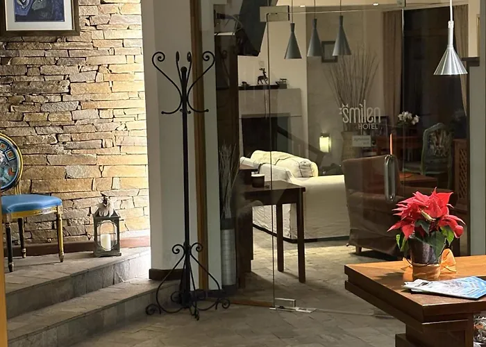 Smilen Hotel